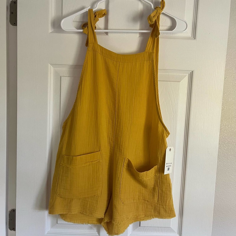 Billabong• Girl On The Run Mustard Yellow Short Overalls - Picture 4 of 16